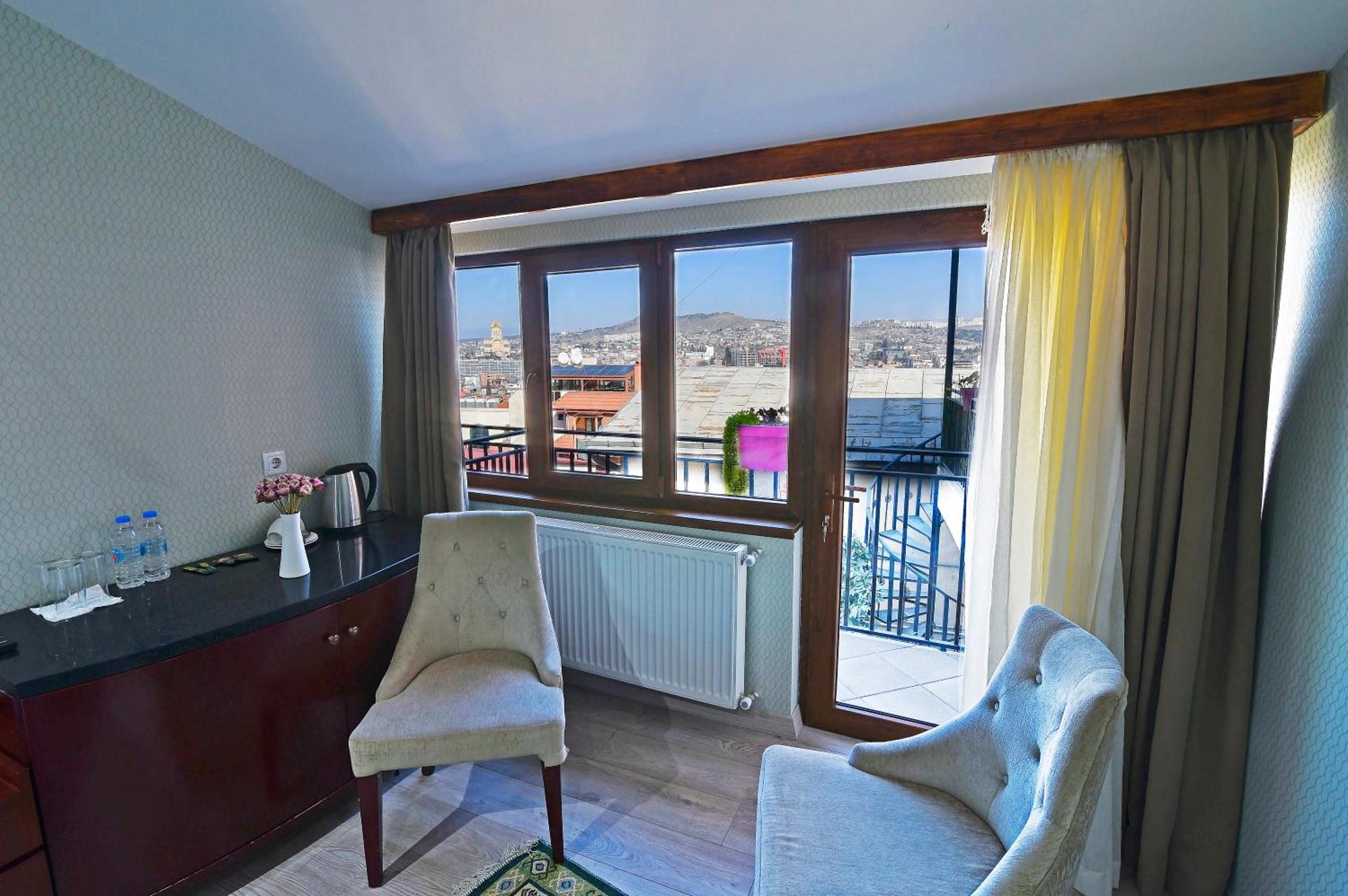 Kraveli Hotel تبليسي المظهر الخارجي الصورة