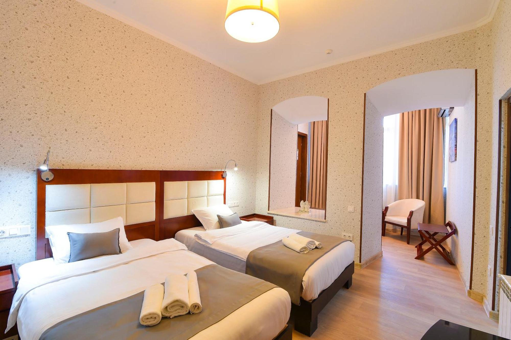 Kraveli Hotel تبليسي المظهر الخارجي الصورة