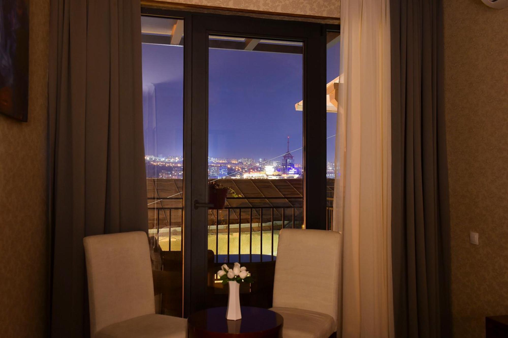 Kraveli Hotel تبليسي المظهر الخارجي الصورة