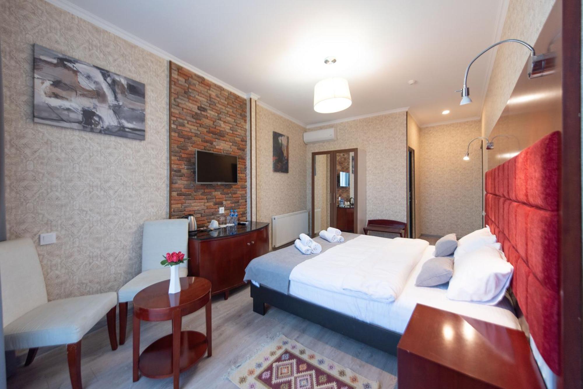 Kraveli Hotel تبليسي المظهر الخارجي الصورة