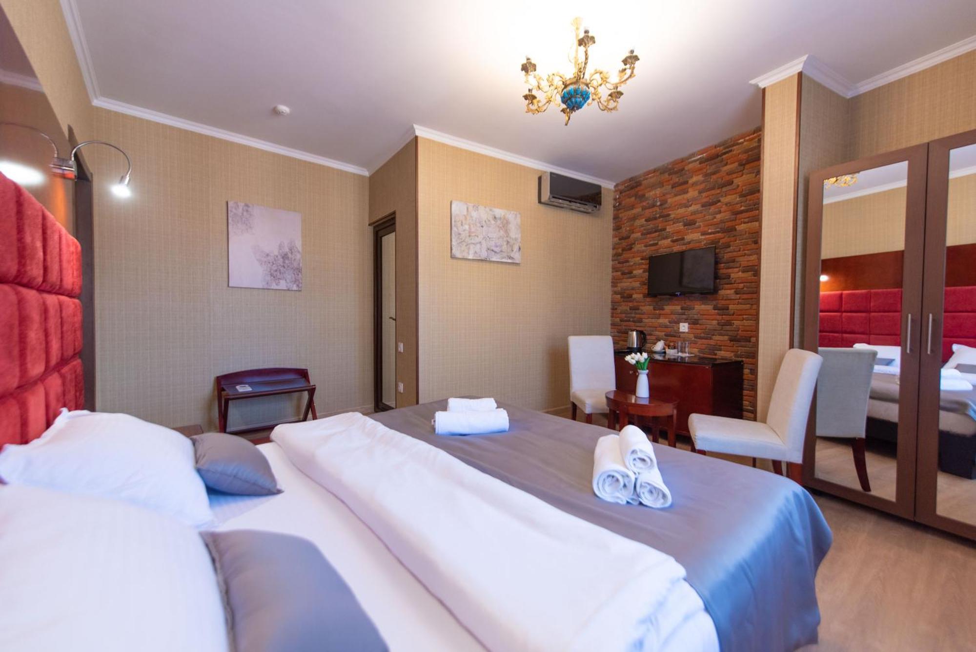 Kraveli Hotel تبليسي المظهر الخارجي الصورة
