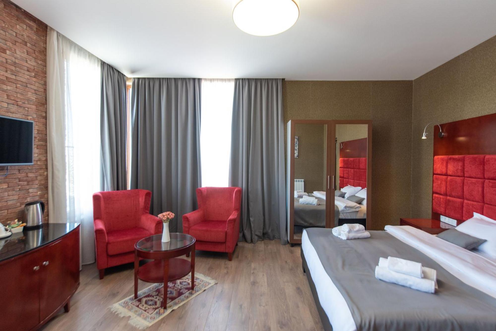 Kraveli Hotel تبليسي المظهر الخارجي الصورة