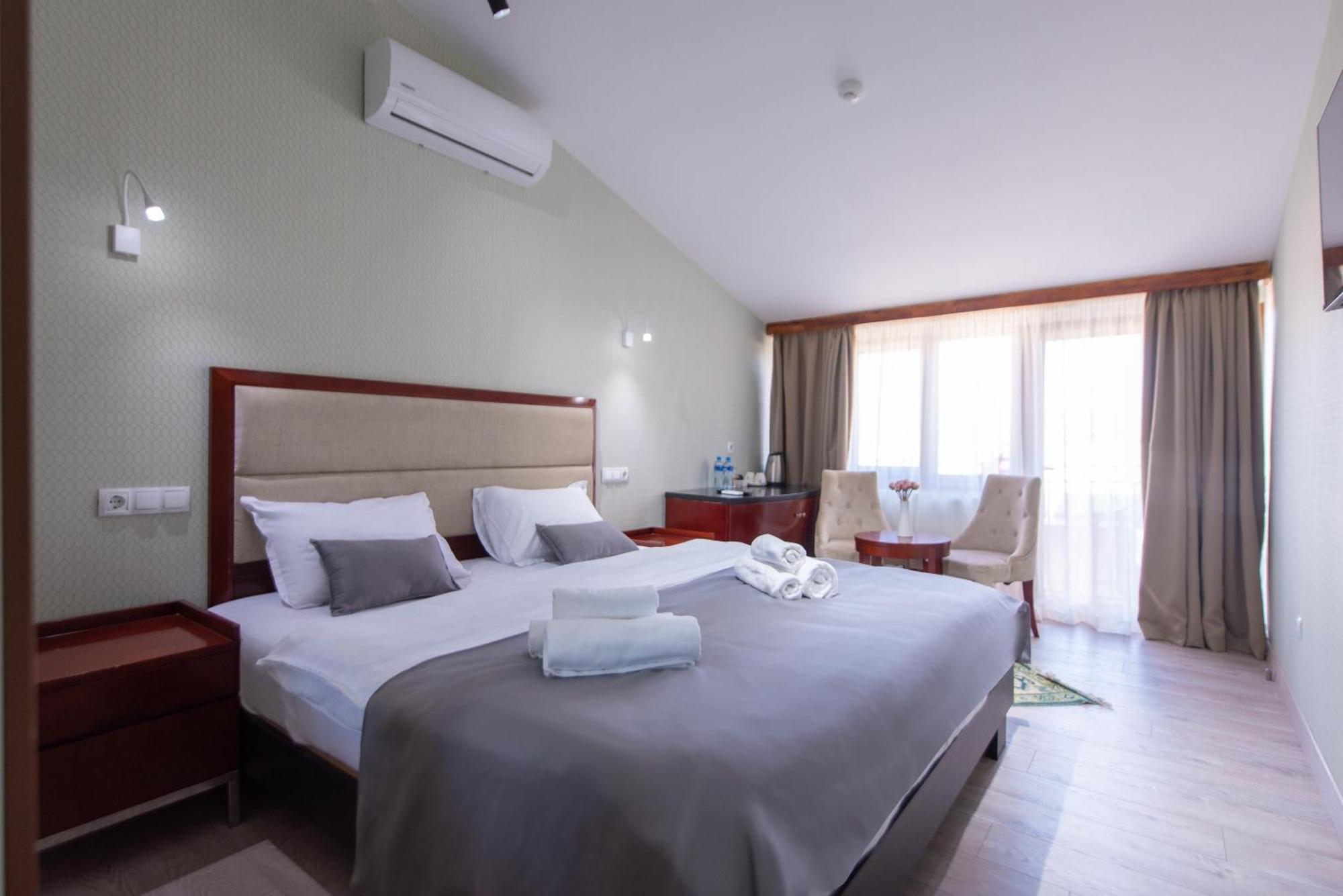 Kraveli Hotel تبليسي المظهر الخارجي الصورة